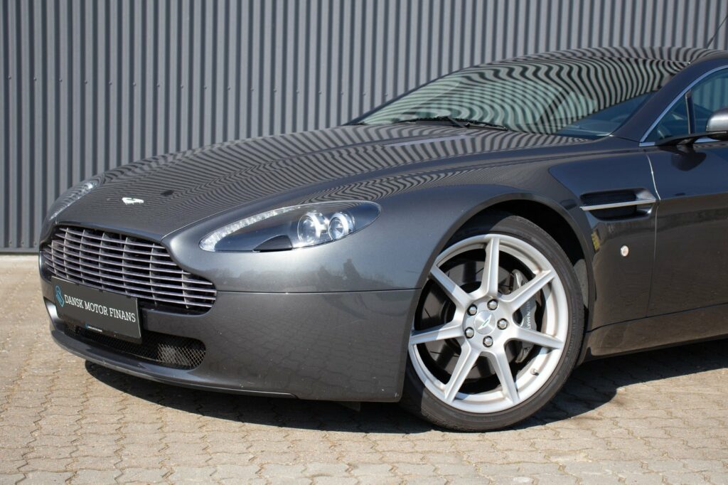 Aston Martin V8 Vantage Coupé