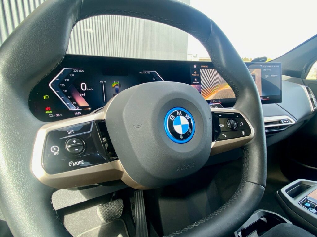BMW iX xDrive50 Fully Charged Sport