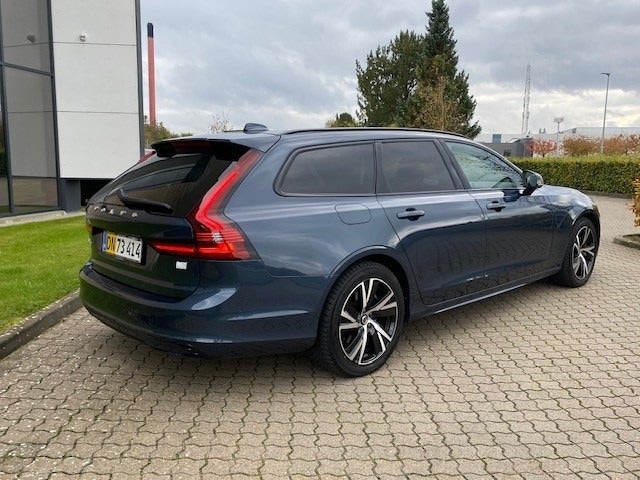 Volvo V90 T6 ReCharge Momentum aut. AWD Van