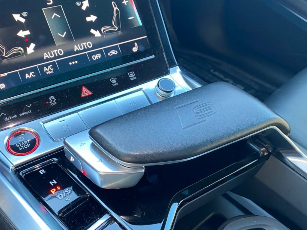 Audi e-tron S quattro