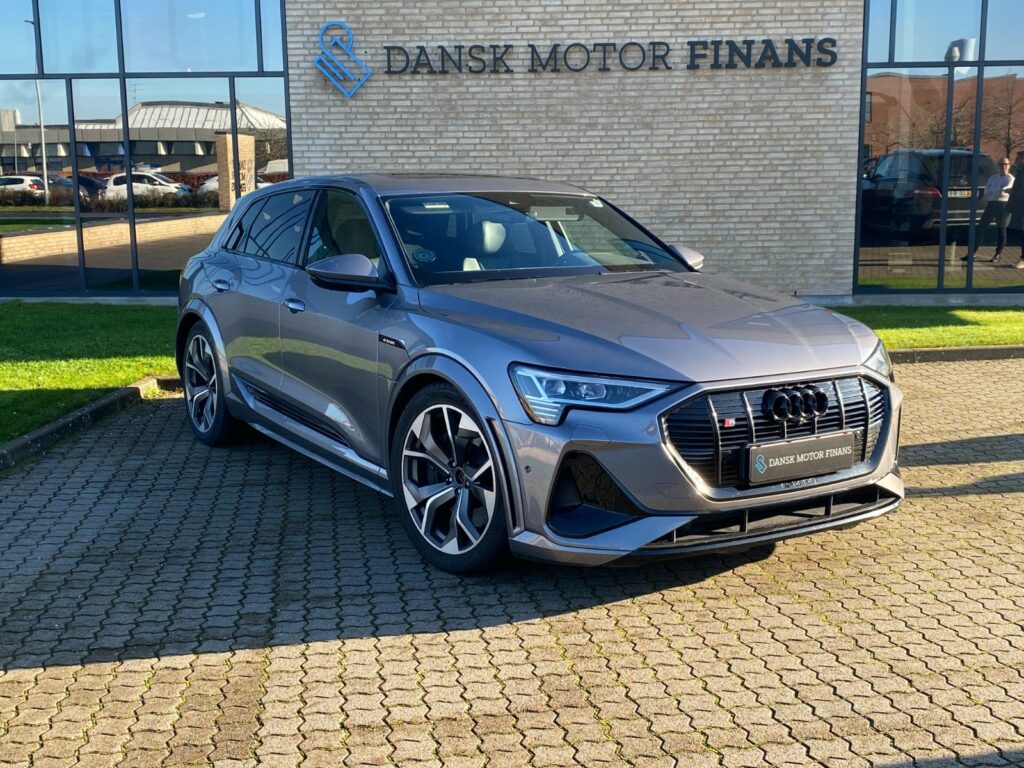 Audi e-tron S quattro