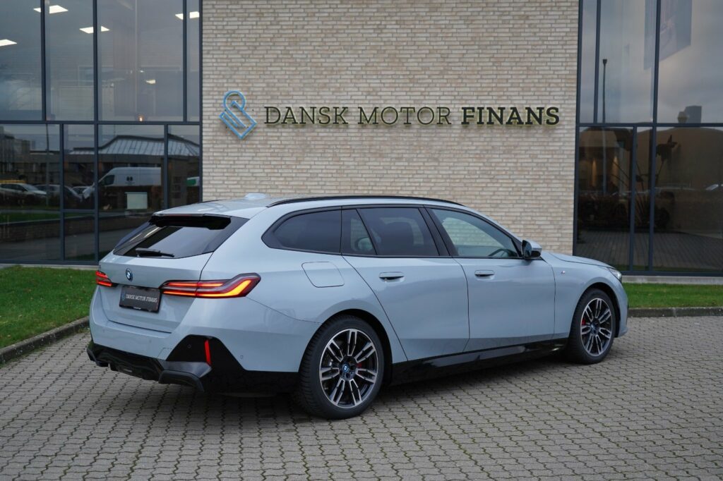 BMW i5 eDrive40 Touring M-Sport Pro